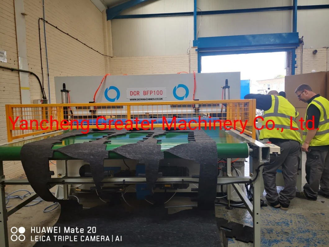 Double Conveyor Belt Automatic Feeding Cutting Machine/Car Carpet Automatic Cutting Machine